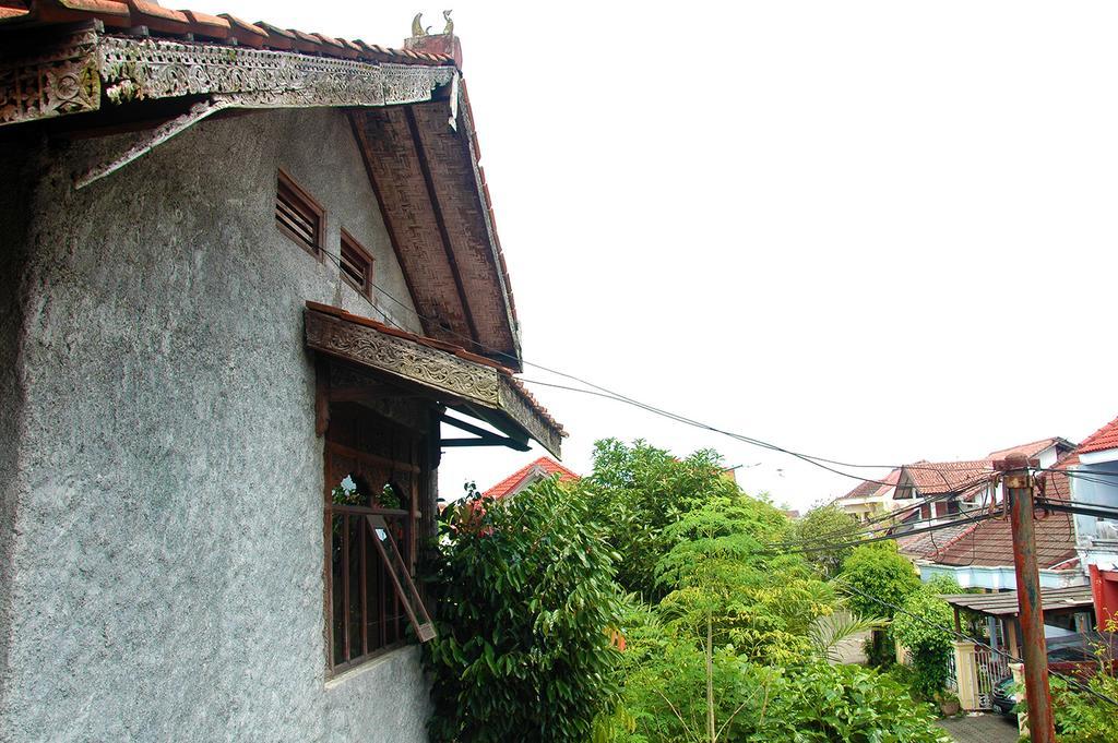 Posnya Seni Godod Art Gallery & Homestay Yogyakarta Exterior photo